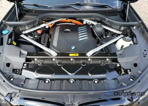 2022 BMW X5 xDrive45E from USA, damaged, VIN 5UXTA6C04N9L99182